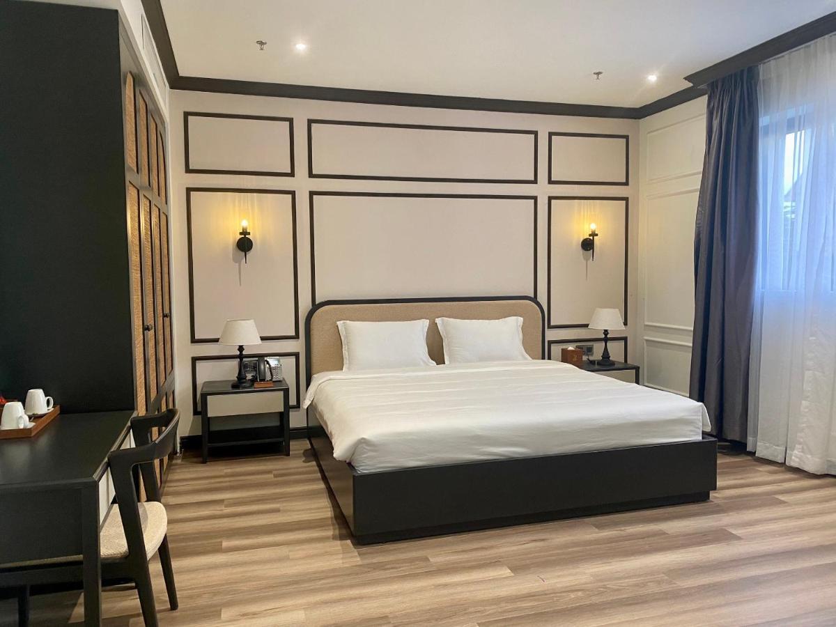 Khach San Robin Gia Nghia Hotel Buitenkant foto