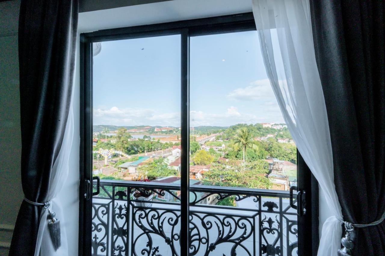 Khach San Robin Gia Nghia Hotel Buitenkant foto