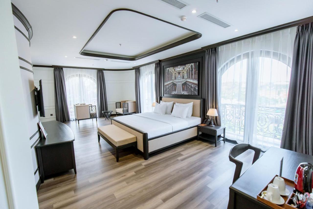 Khach San Robin Gia Nghia Hotel Buitenkant foto