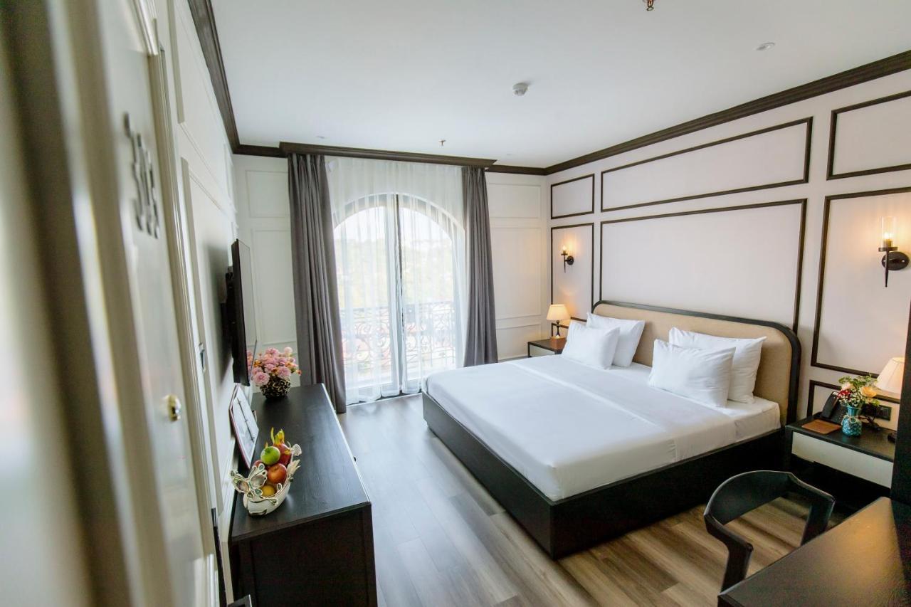 Khach San Robin Gia Nghia Hotel Buitenkant foto
